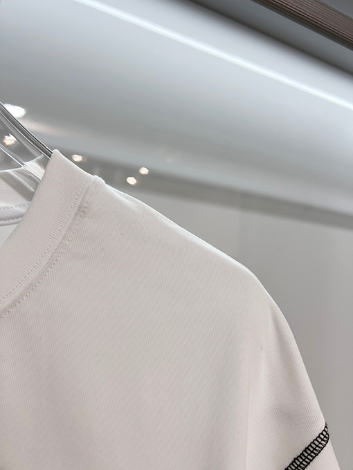 ロエベ 胸元に刺繍ロゴが入ったパッチワークストライプの半袖Tシャツ