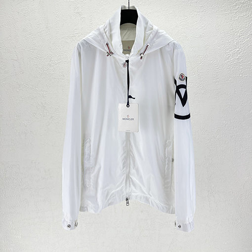 モンクレール プリントフード付きジャケット