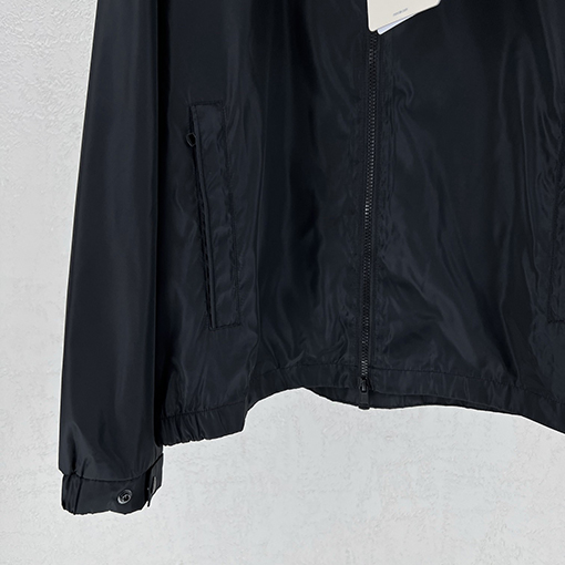 モンクレール プリントフード付きジャケット