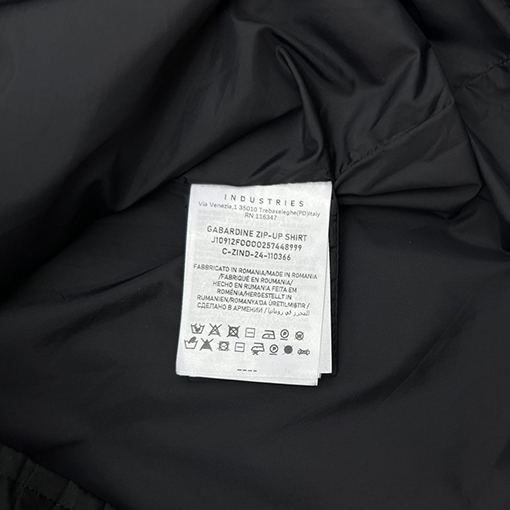 モンクレール 襟付きジャケット