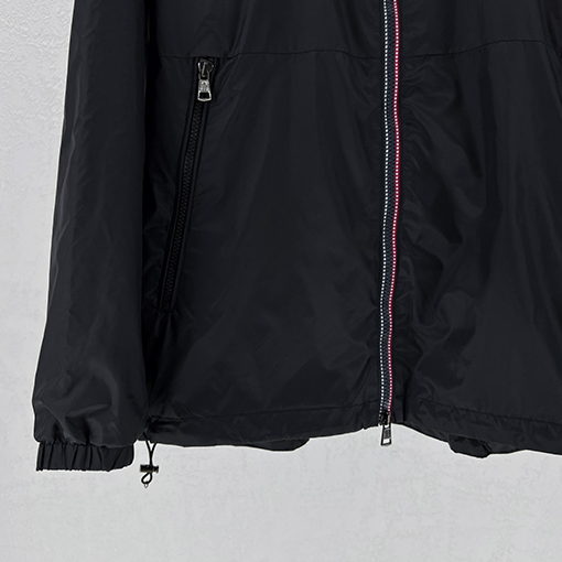 モンクレール カラーブロックスリーブパッチジャケット