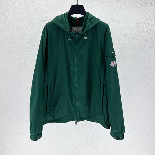 モンクレールブランドスーパーコピー 新しいフード付きジャケット