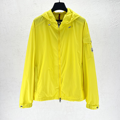 モンクレールブランドスーパーコピー 新しいフード付きジャケット