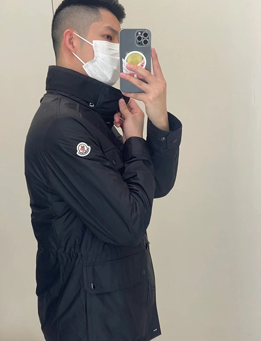 モンクレール マルチポケットトレンチコート