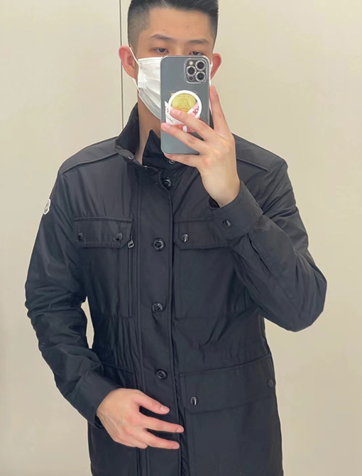 モンクレール マルチポケットトレンチコート