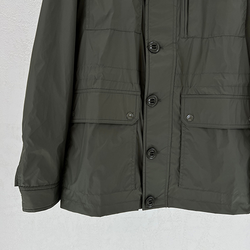 モンクレール マルチポケットトレンチコート