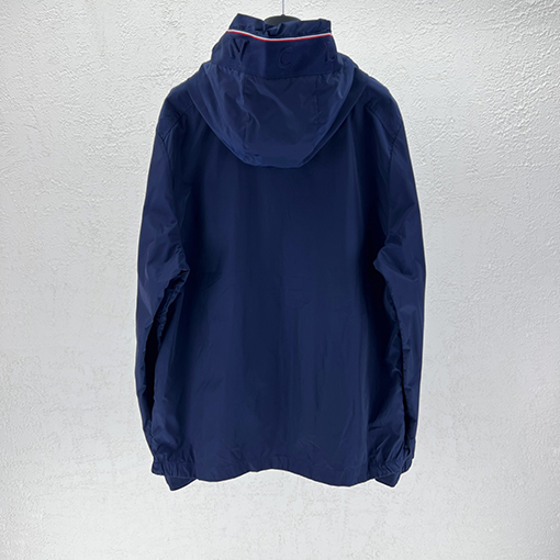 モンクレール クラシックなフード付きジャケット