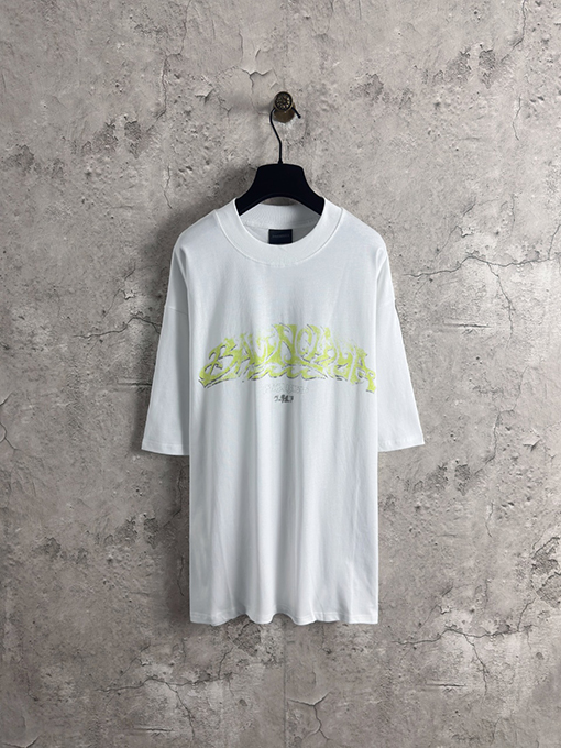 バレンシアガ Balenciaga 炎のグラフィティロゴ半袖Tシャツ