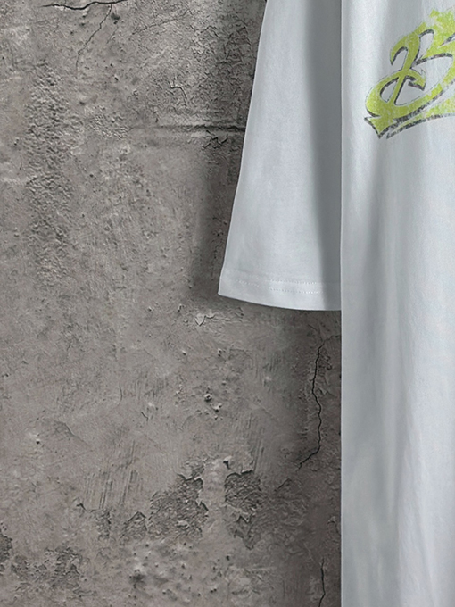 バレンシアガ Balenciaga 炎のグラフィティロゴ半袖Tシャツ