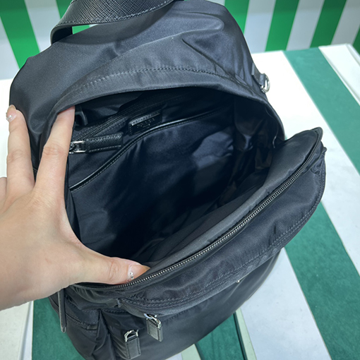 プラダ キングオブザヒルバックパック