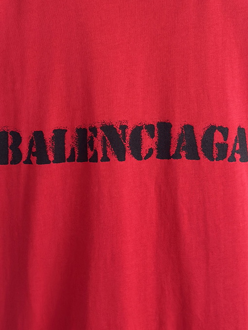 バレンシアガ Balenciaga フロントとバックにぼかしロゴの半袖Tシャツ
