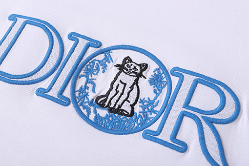 ディオール 刺繍の猫柄レターロゴ半袖Tシャツ