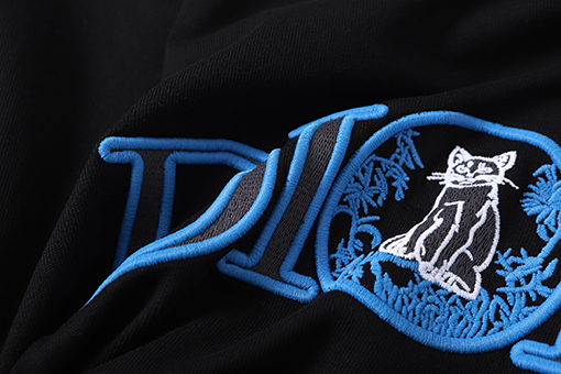 ディオール 刺繍の猫柄レターロゴ半袖Tシャツ