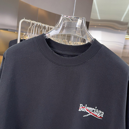 バレンシアガ Balenciaga 新しいアップリケ刺繍スパンコール刺繍半袖Tシャツ