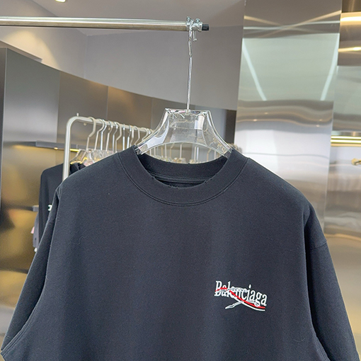 バレンシアガ Balenciaga 新しいアップリケ刺繍スパンコール刺繍半袖Tシャツ