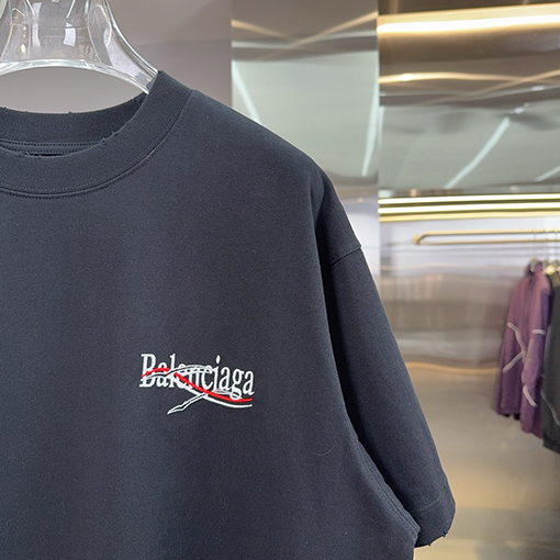 バレンシアガ Balenciaga 新しいアップリケ刺繍スパンコール刺繍半袖Tシャツ