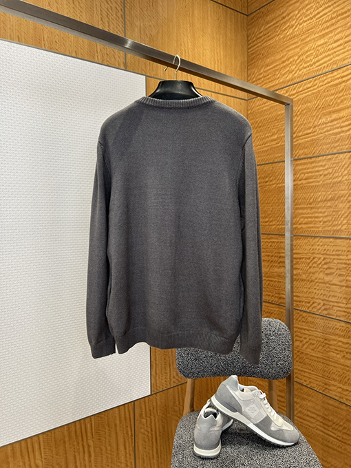 ルイヴィトン パール装飾付きキルティングニットカーディガン