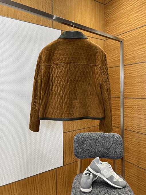 セリーヌ ダイヤモンド柄スエードジャケット