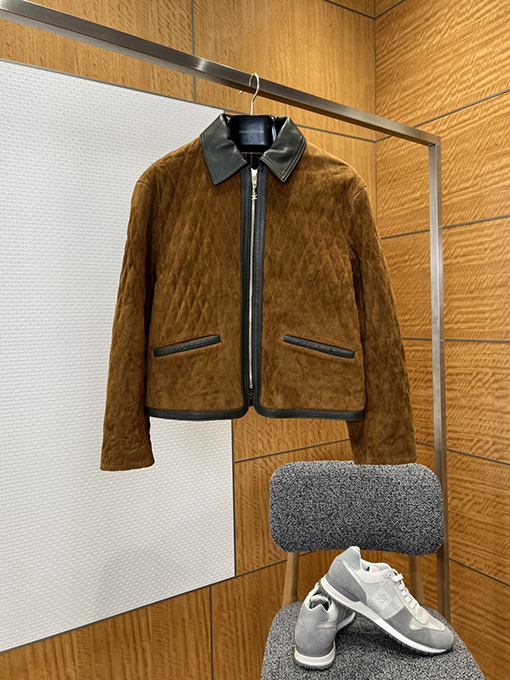 セリーヌ ダイヤモンド柄スエードジャケット