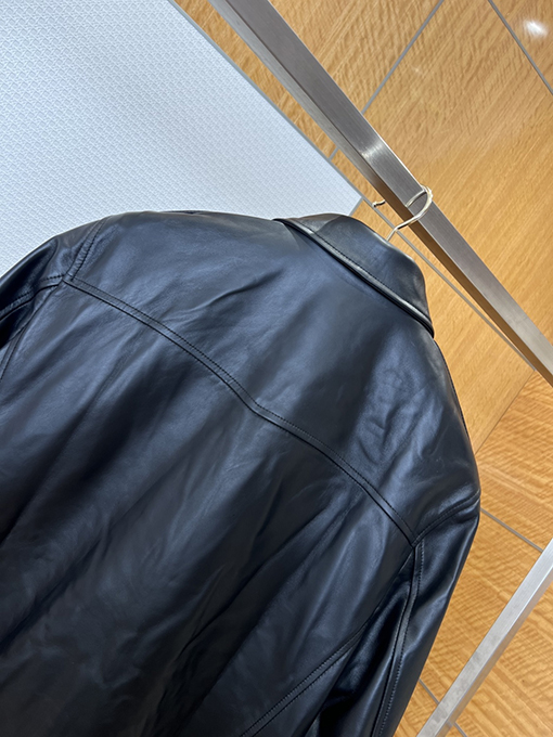 セリーヌ 高級ラペルレザージャケット