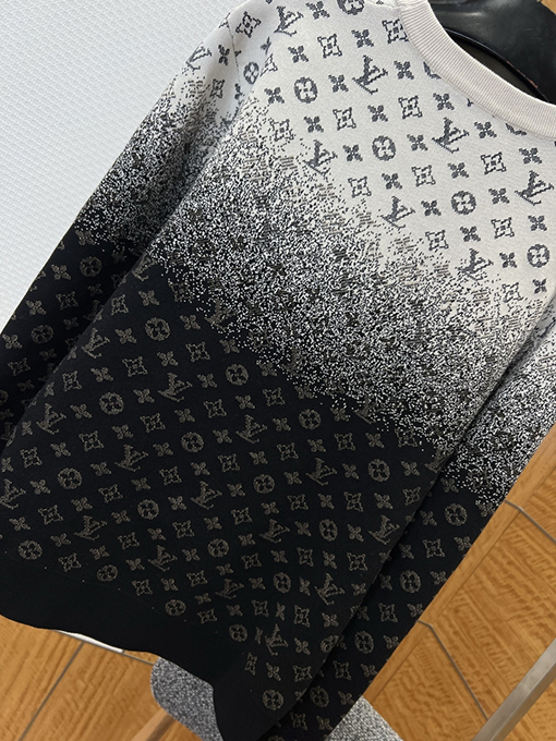 ルイヴィトンスーパーコピー グラデーション花柄のラウンドネックニットセーター