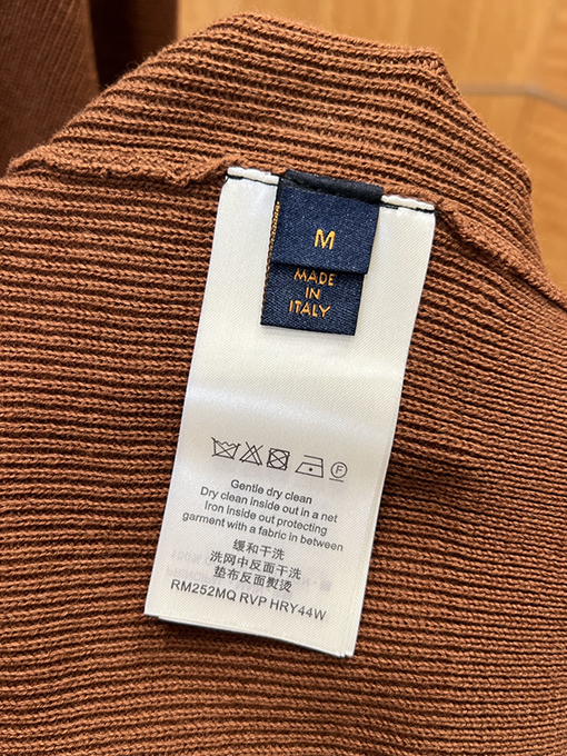 ルイヴィトン レザーラベルニットカーディガン