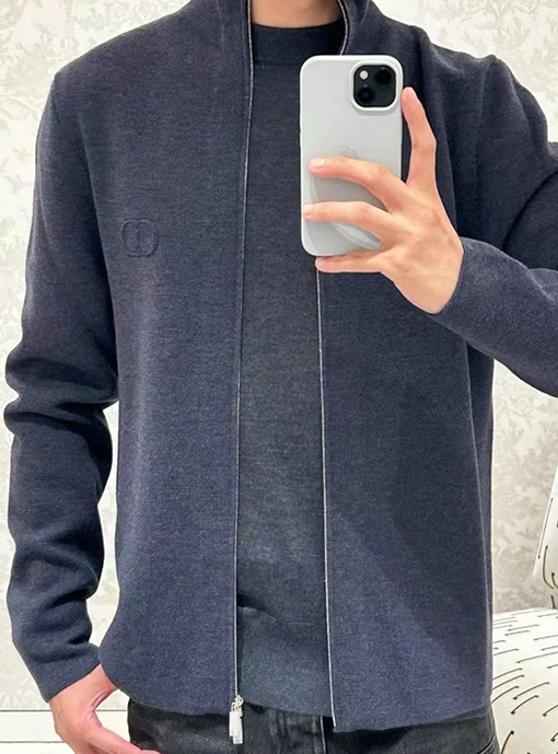 ディオール CD 刺繍入りニットジップアップカーディガン