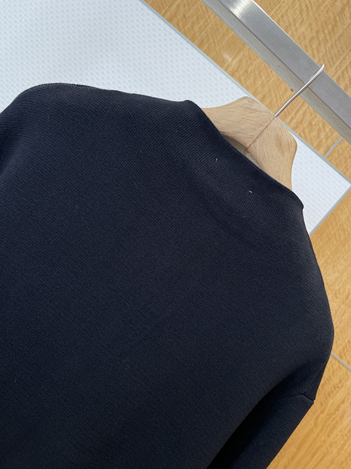 ディオール CD 刺繍入りニットジップアップカーディガン