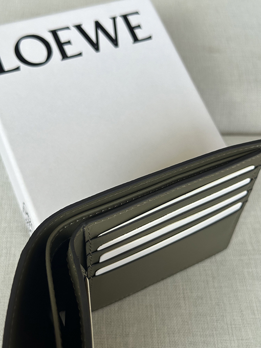 ロエベ X4 ミニマリスト ソフトグレインレザー 二つ折り財布