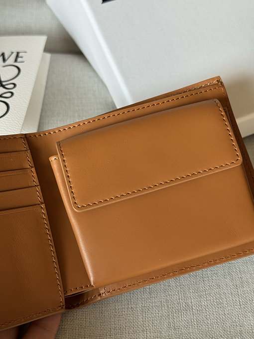 ロエベ ソフトグレイン牛革製パズル二つ折りコインウォレット X4C