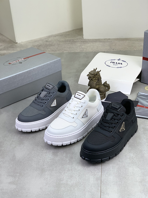 プラダブランドスーパーコピー トレンディなメンズカジュアルシューズ