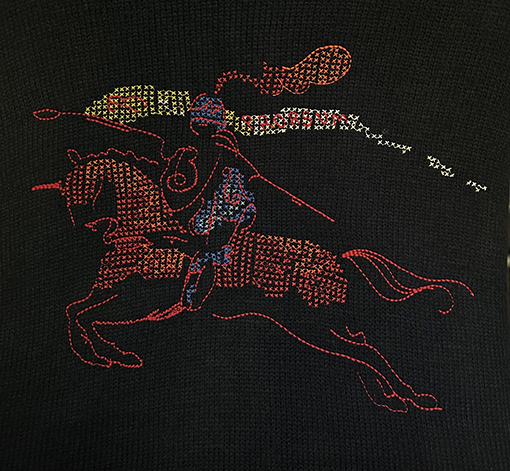 バーバリー ウォーホース刺繍ロゴニットウェア