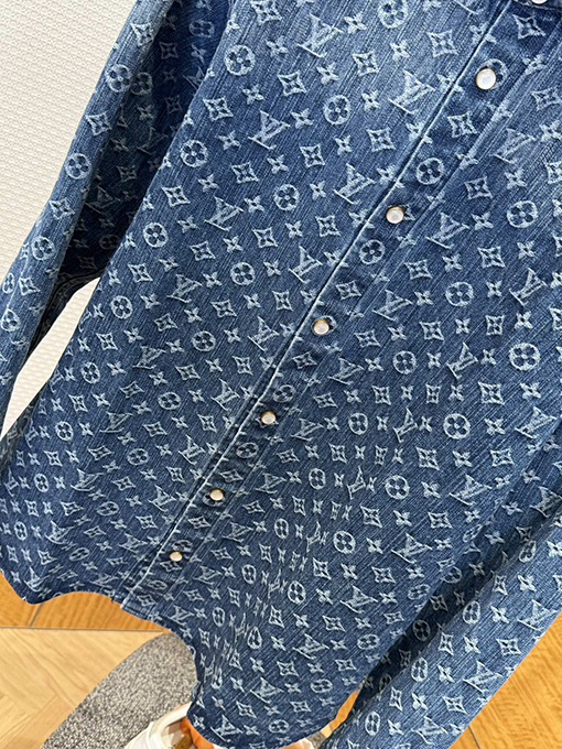 ルイヴィトン 全面プリントの襟付きシングルブレストデニム長袖シャツ