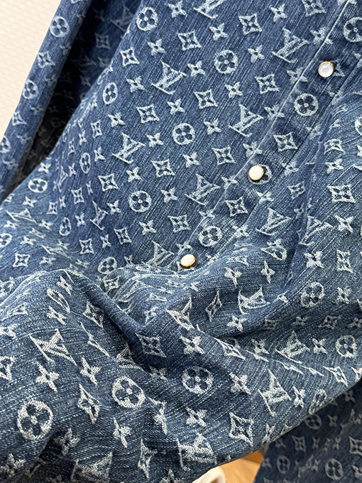 ルイヴィトン 全面プリントの襟付きシングルブレストデニム長袖シャツ