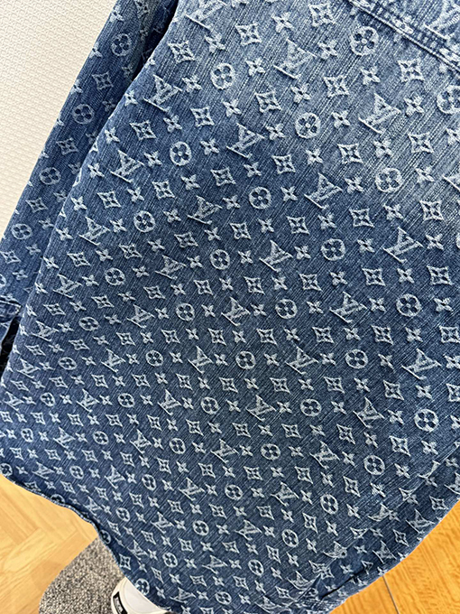 ルイヴィトン 全面プリントの襟付きシングルブレストデニム長袖シャツ
