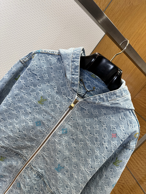 ルイヴィトンコピー 全面カラージャカードのジップアップフード付きジャケット