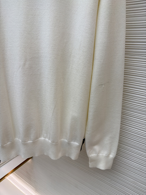 フェンディスーパーコピー ダブルFホットスタンピングラベルベースレイヤーニットウェア