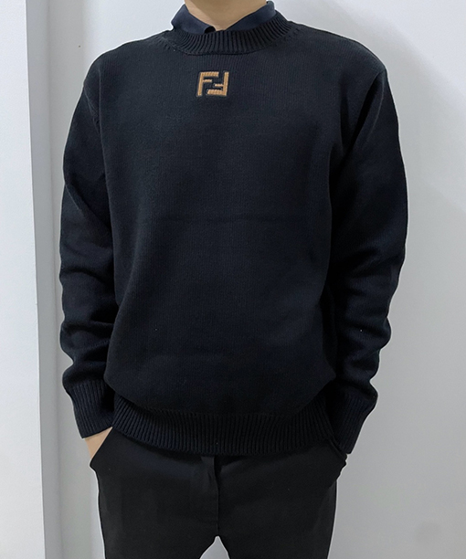 フェンディ ダブルF スエード刺繍ニットセーター