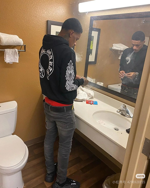 クロムハーツ ホースシューキリン ジップアップフード付きジャケット