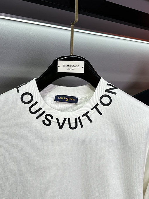 ルイヴィトンブランドコピー LOUIS VUITTON ブランドロゴ入り襟付きスウェットシャツ