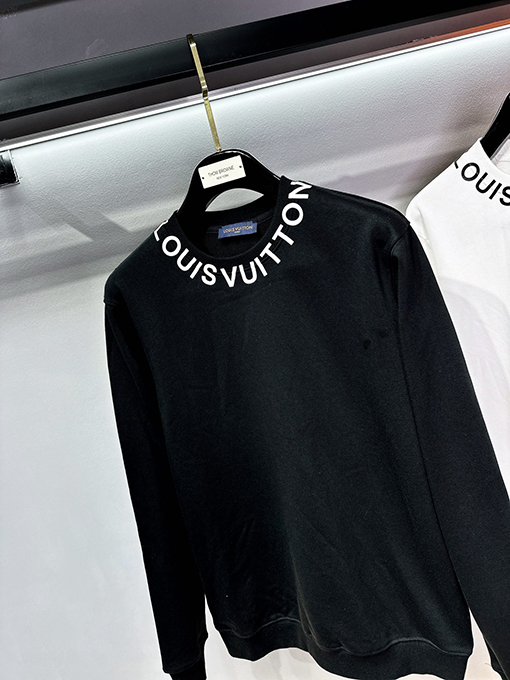 ルイヴィトンブランドコピー LOUIS VUITTON ブランドロゴ入り襟付きスウェットシャツ