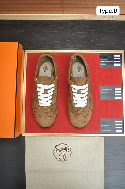 エルメス 新しいドイツ製のトレーニングシューズとスケートシューズ