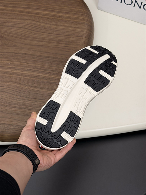 モンクレール スエードパッチワークスニーカー