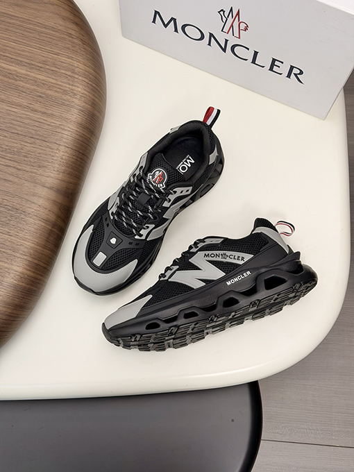 モンクレール スエードパッチワークスニーカー