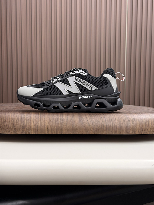 モンクレール スエードパッチワークスニーカー