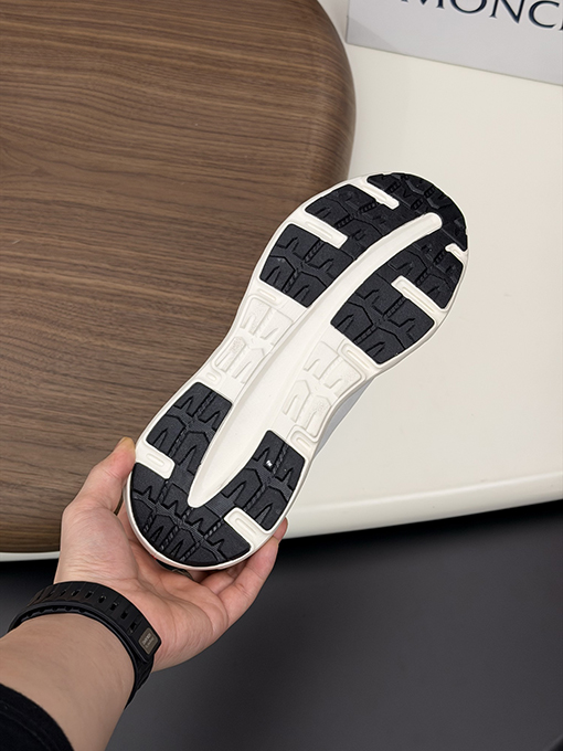 モンクレールコピー メンズパッチワークスニーカー