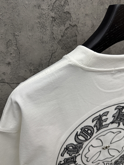 クロムハーツ デパートで売っているアメリカンスタイルのレーザー刺繍入り半袖Tシャツ