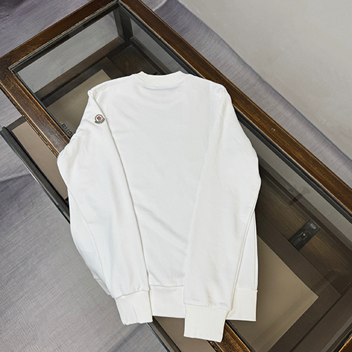 モンクレールブランドスーパーコピー 秋冬の長袖クルーネックのスウェットシャツ