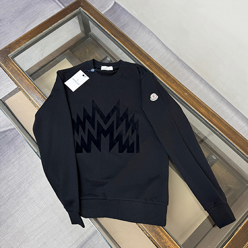 モンクレールブランドスーパーコピー 秋冬の長袖クルーネックのスウェットシャツ