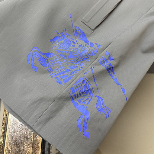 バーバリー 新モデルミドル丈のビジネスカジュアルジャケット